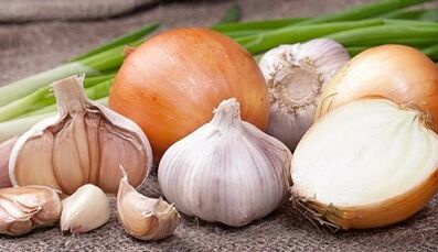 cebollas y ajo para aumentar el potencial en los hombres